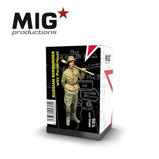 RUSSIAN SCROUNGER WITH PANZERFAUST 1:35