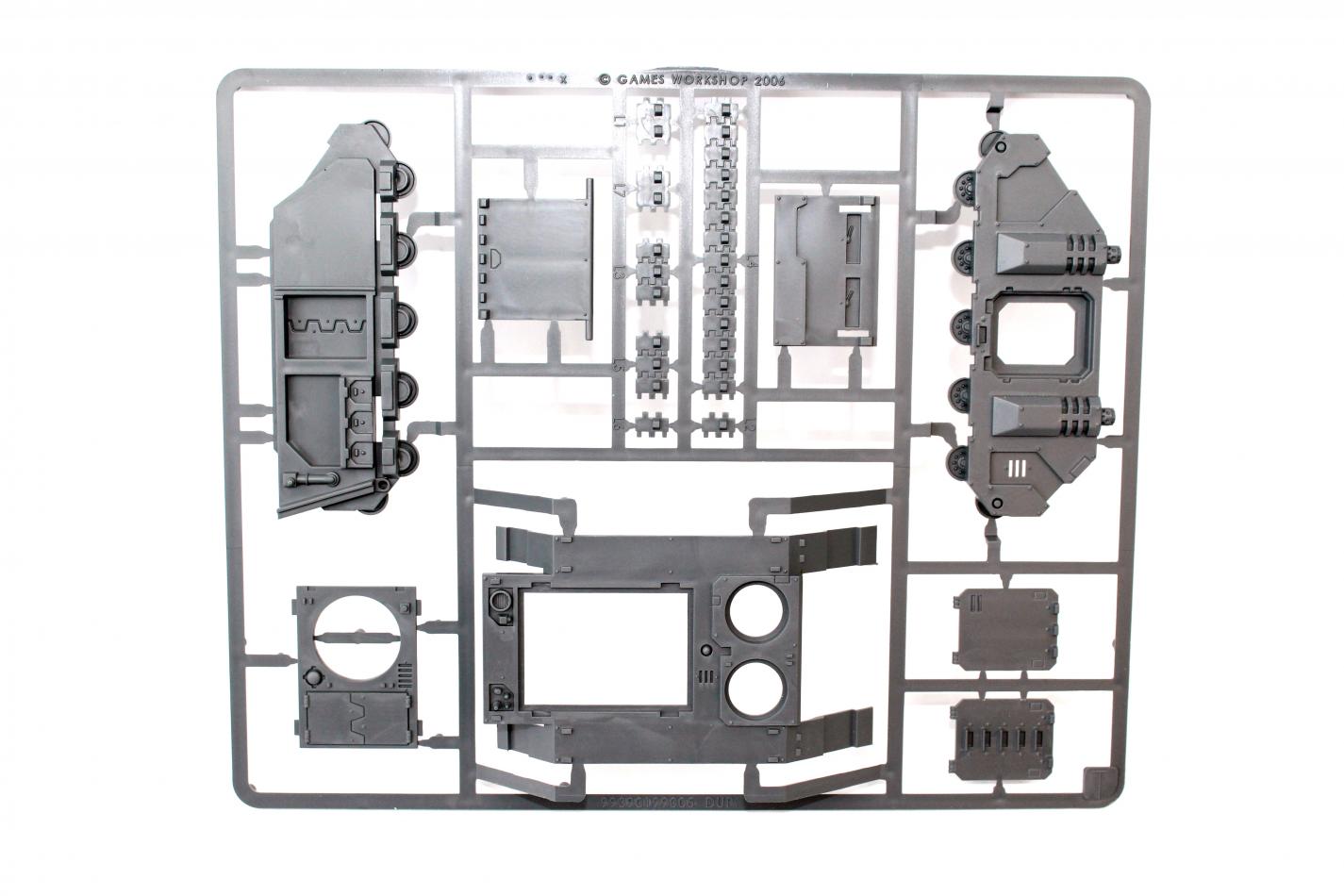 Baal Predator Blood Angels - contenido del kit